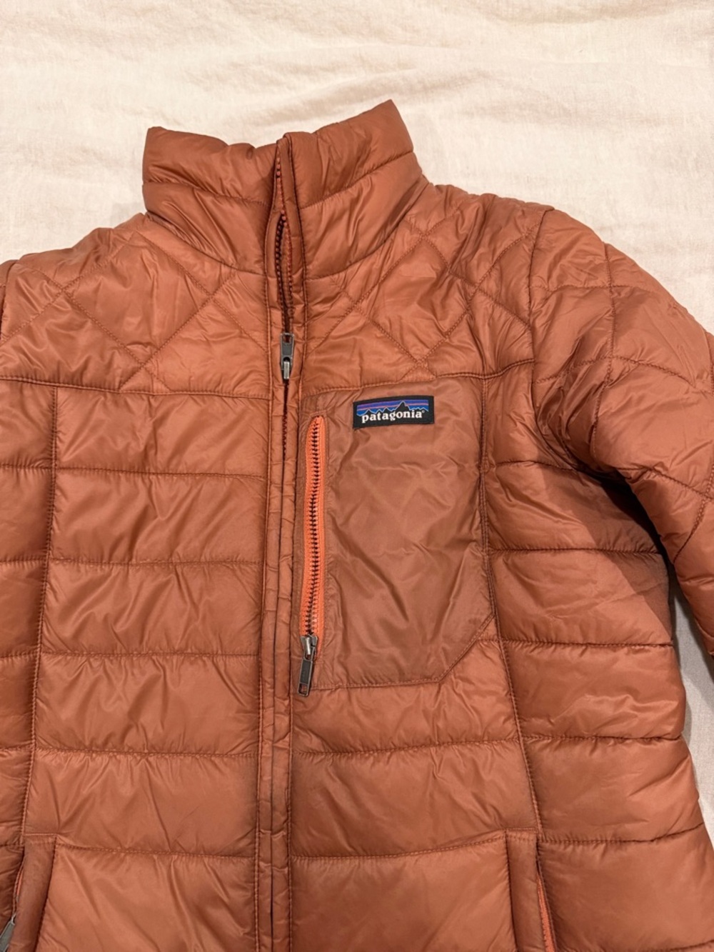 Patagonia Rose/Dusty Pink Quilted Insulated Jacket - Picture 3 of 5